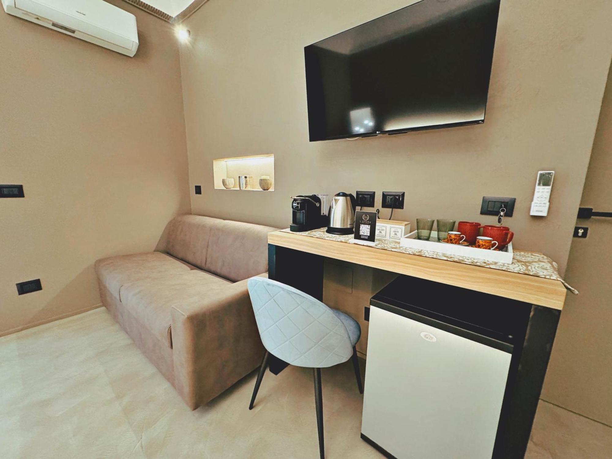 L'opera - Luxury Bed and breakfast Palermo